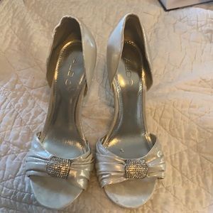 Silvery white Stilettos from Aldo size 7.5-8
